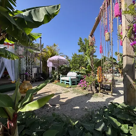 Hayati, Romantica Apartamento